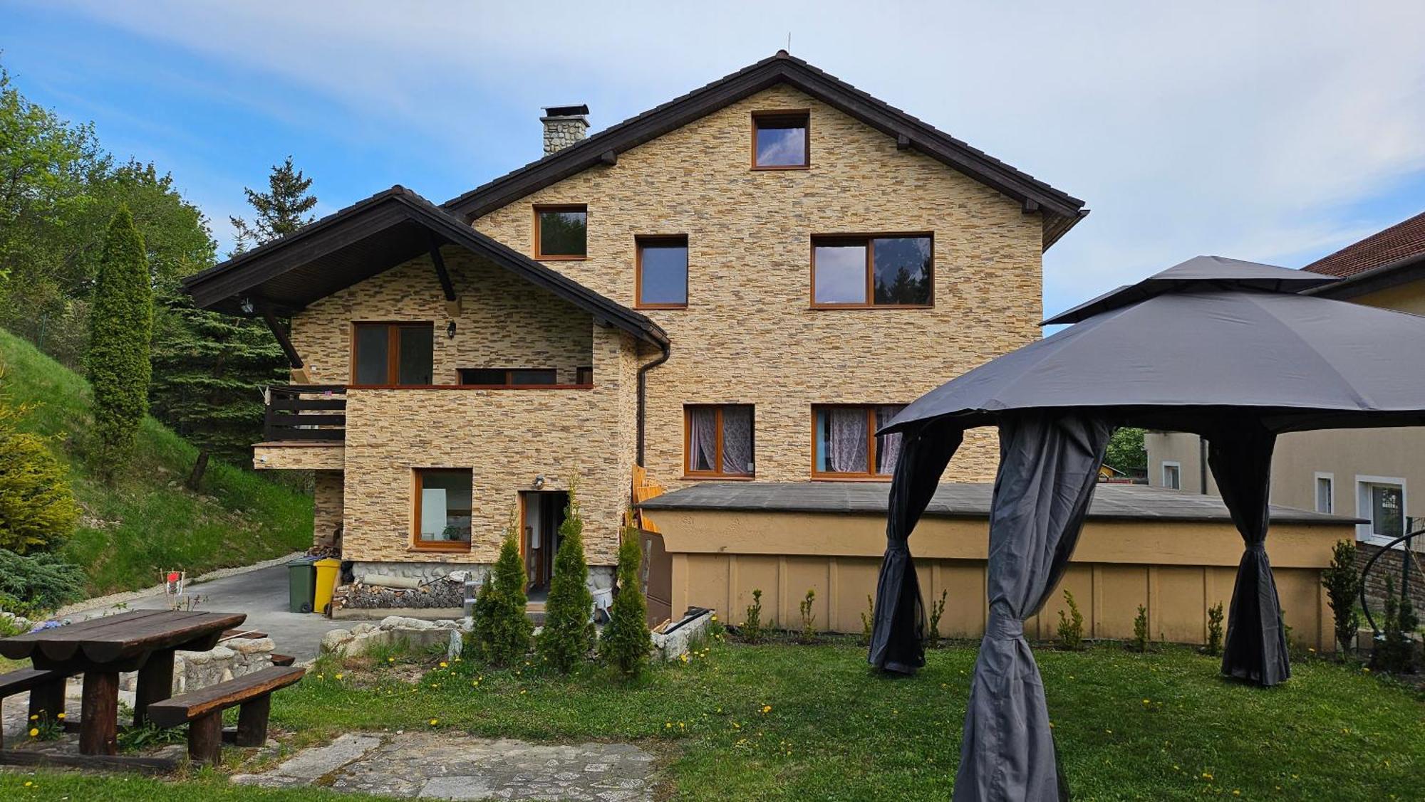 Penzion Toliar Hotel Stará Lesná Eksteriør billede