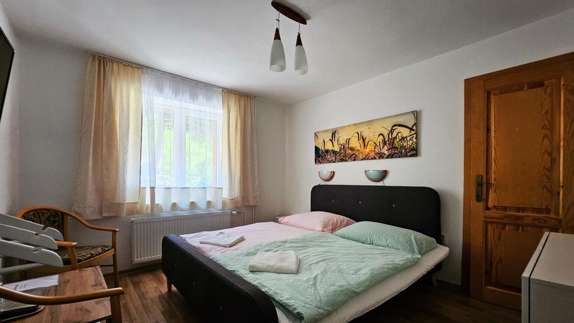 Penzion Toliar Hotel Stará Lesná Eksteriør billede